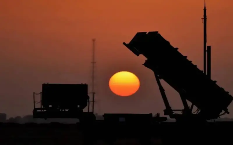 السعودية تتصدى للاعتداءات الإيرانية بـ”العمى المعلوماتي”